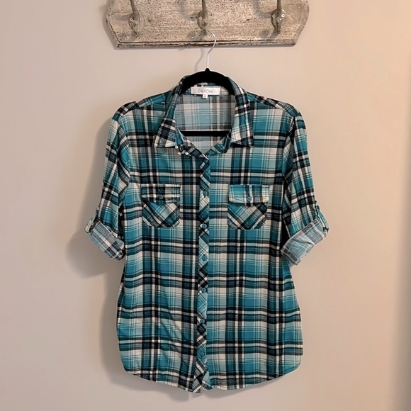 Eden & Olivia Plaid Blouse - Picture 1 of 4